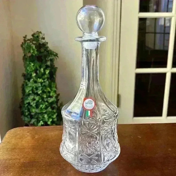 Vintage Royal Crystal Rock Decanter 24% Lead Crystal Made In Italy - Picture 9 of 9